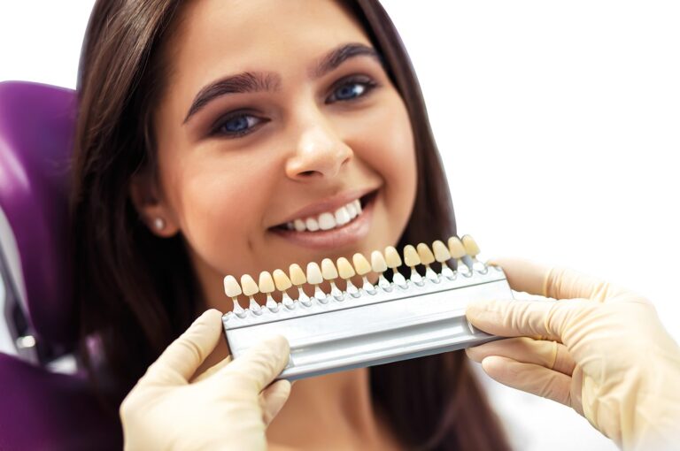 ¿Te faltan piezas dentales?