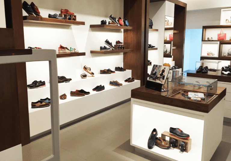 Esfera Fashion Hall da la bienvenida a Prada