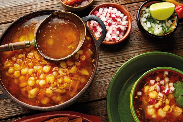 México de Chile, mole y pozole