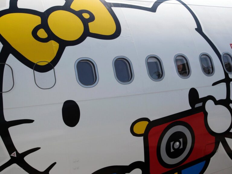 Vuelo tematizado de Hello Kitty