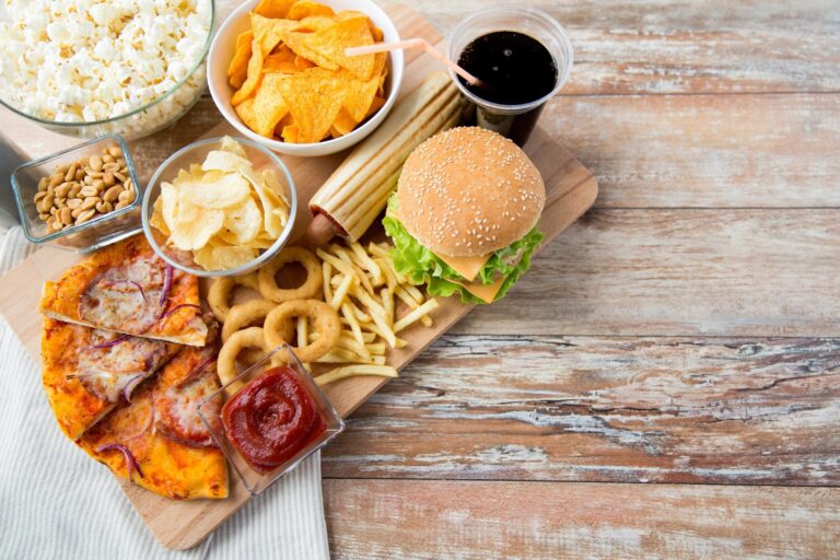 Alimentos que debes evitar para tener un vientre plano
