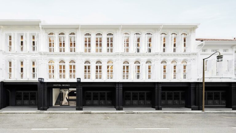 Hotel monocromático en Singapur