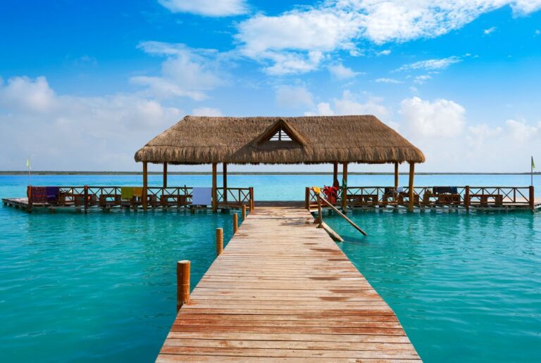 Olvida todo y vete a Bacalar