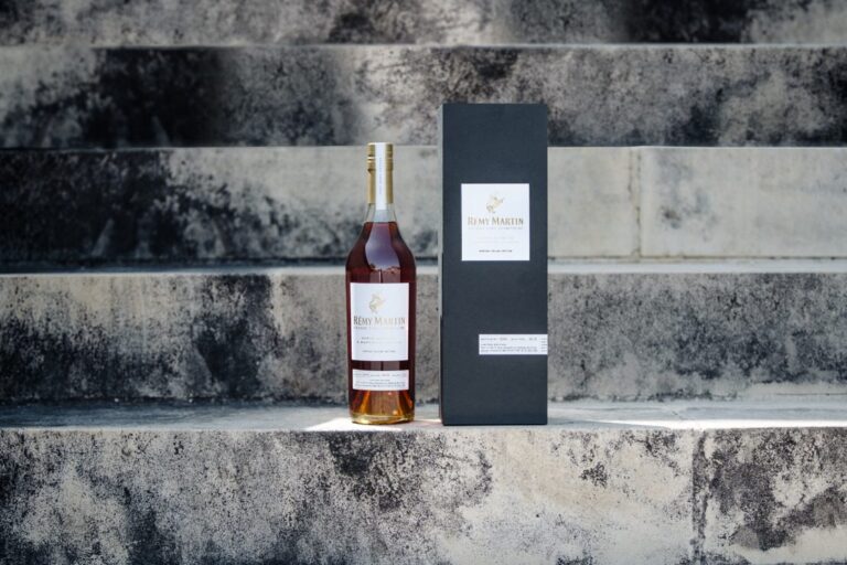 Rémy Martin by Baptiste Loisseau