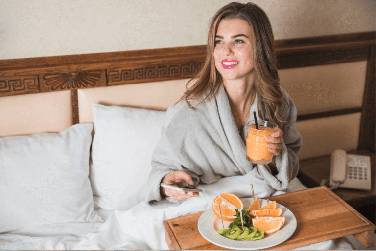 Al viajar, ¿Qué no debo comer?