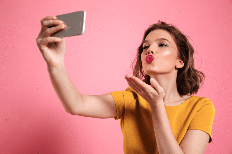 El lipstick ideal para mandar un beso a distancia