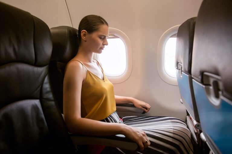 ¿Te da ansiedad viajar en avión, pero tu trabajo te lo exige?