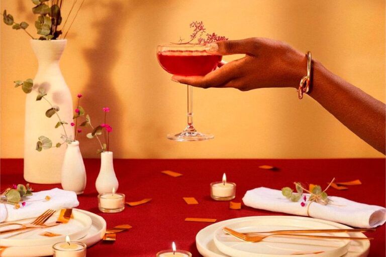 ¡Un brindis por el amor!