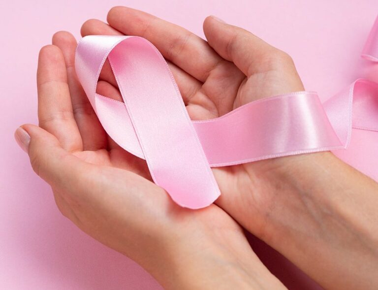 Círculo San Ángel concientiza acerca del cáncer de mama