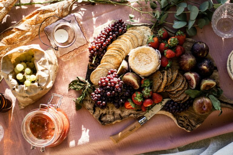La Metafísica del Mantel: El Picnic como Obra de Arte Total
