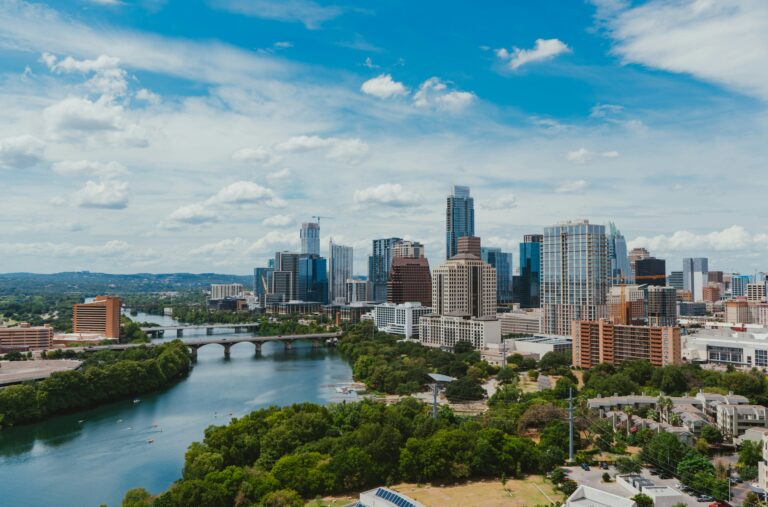 San Valentin en Austin: Gastronomía, música y experiencias para celebrar el amor a tu manera