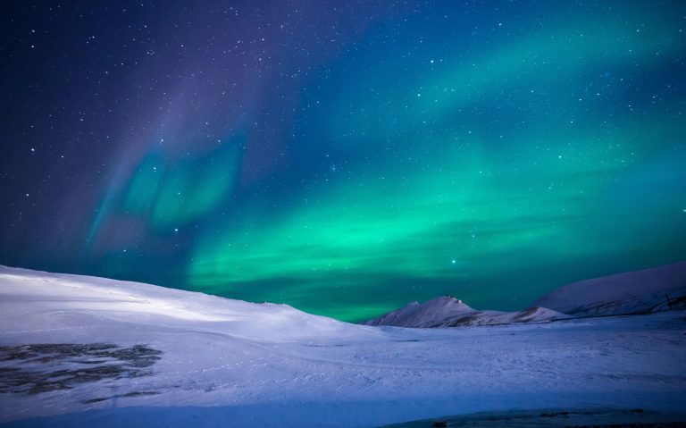 Auroras Boreales en Groelandia: el viaje de lujo para ver el mayor espectáculo natural del mundo