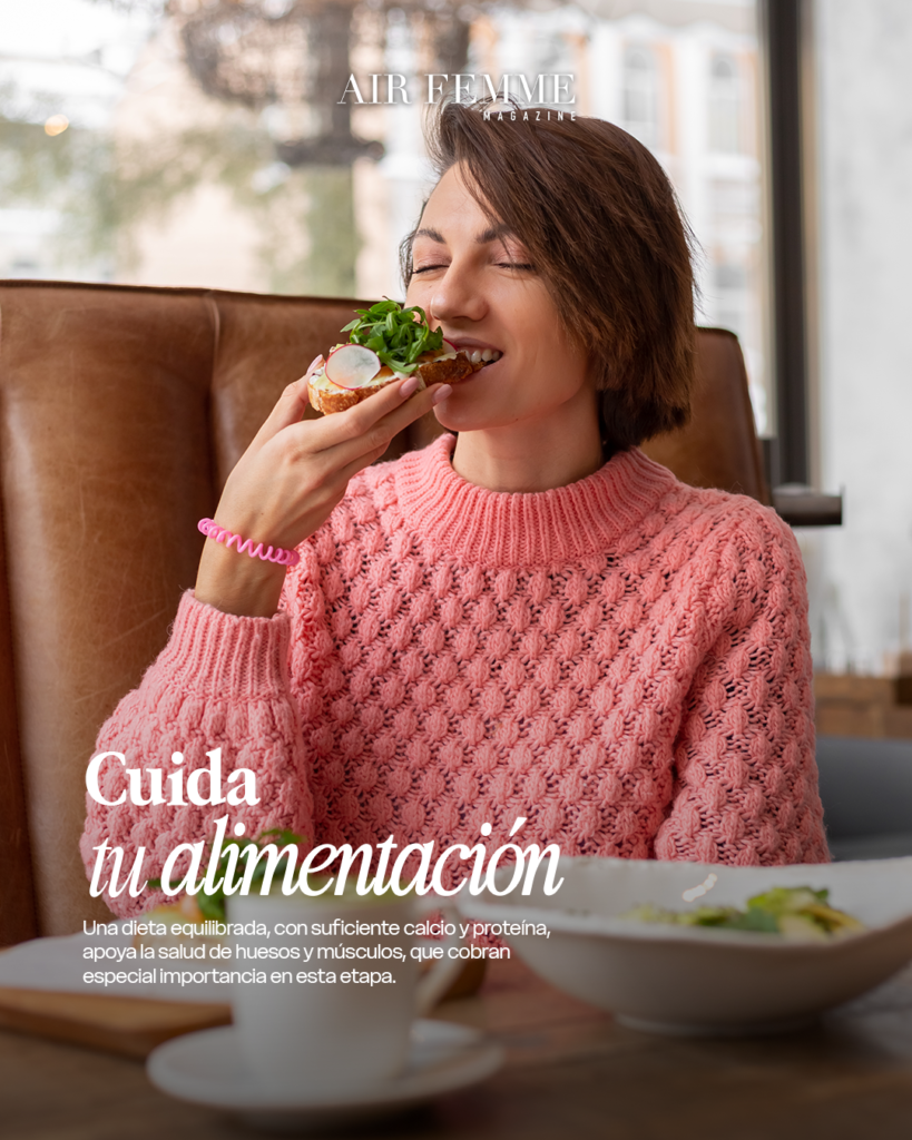 Mujer alimentándose sanamente